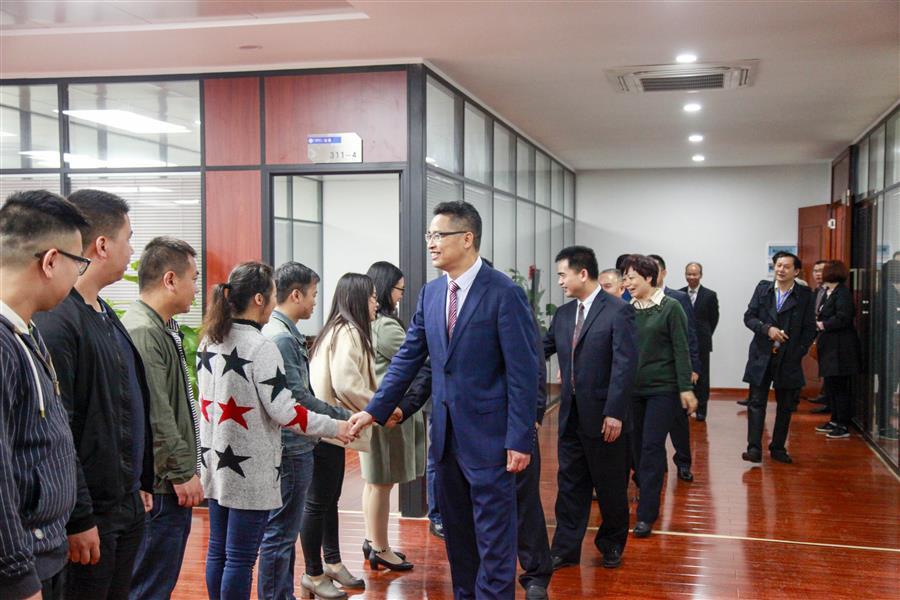 �������ǲ���(�й���½) - �ٷ���վ