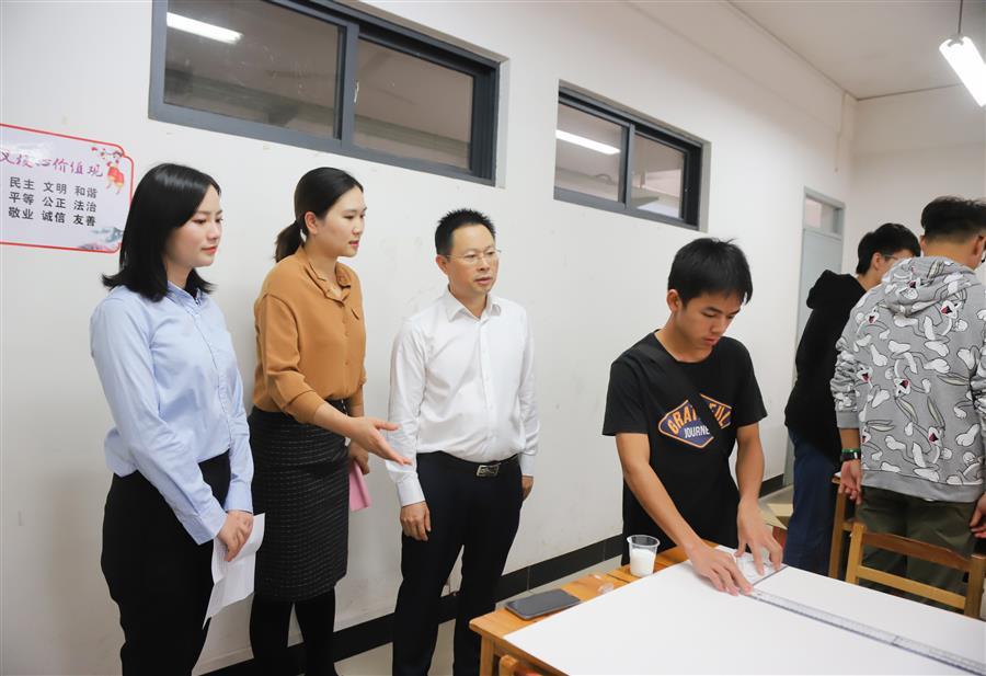 �������ǲ���(�й���½) - �ٷ���վ