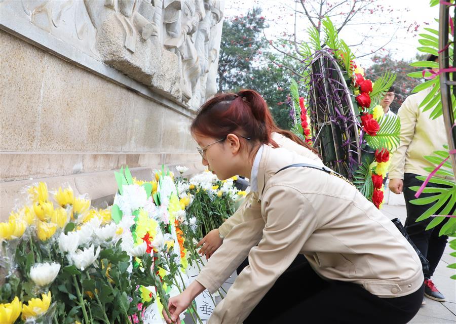 �������ǲ���(�й���½) - �ٷ���վ