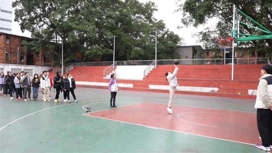 �������ǲ���(�й���½) - �ٷ���վ