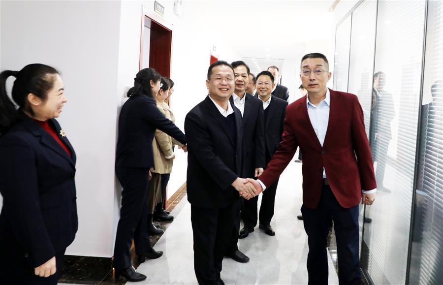 �������ǲ���(�й���½) - �ٷ���վ