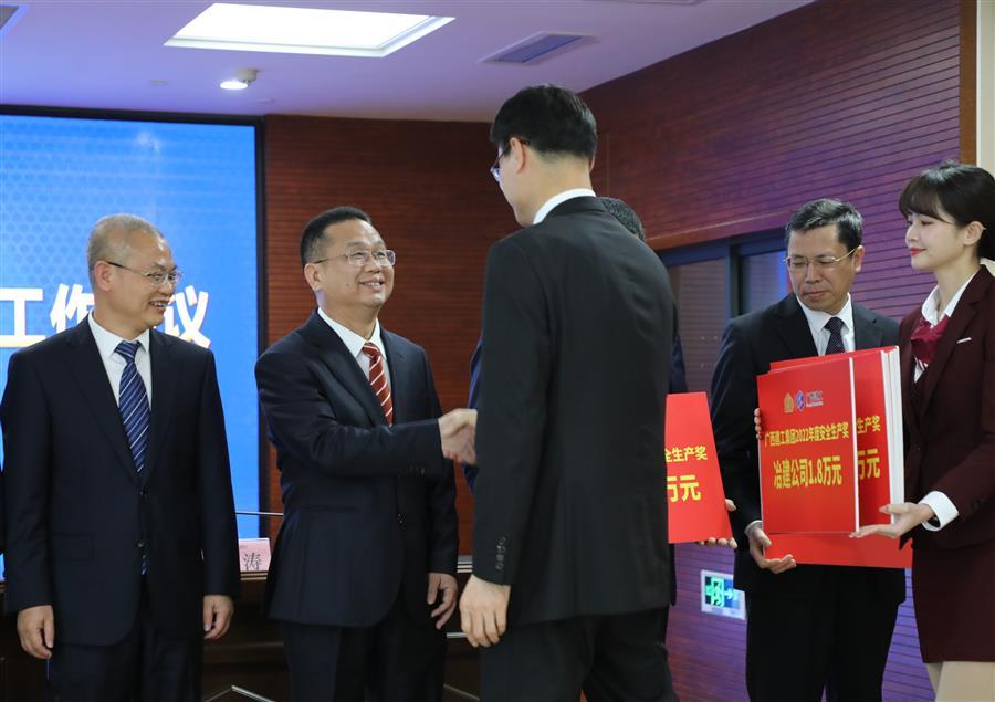 �������ǲ���(�й���½) - �ٷ���վ