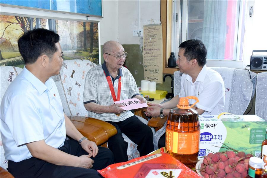 �������ǲ���(�й���½) - �ٷ���վ