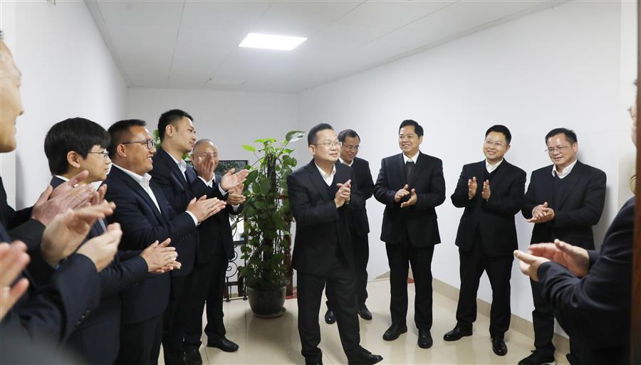 �������ǲ���(�й���½) - �ٷ���վ