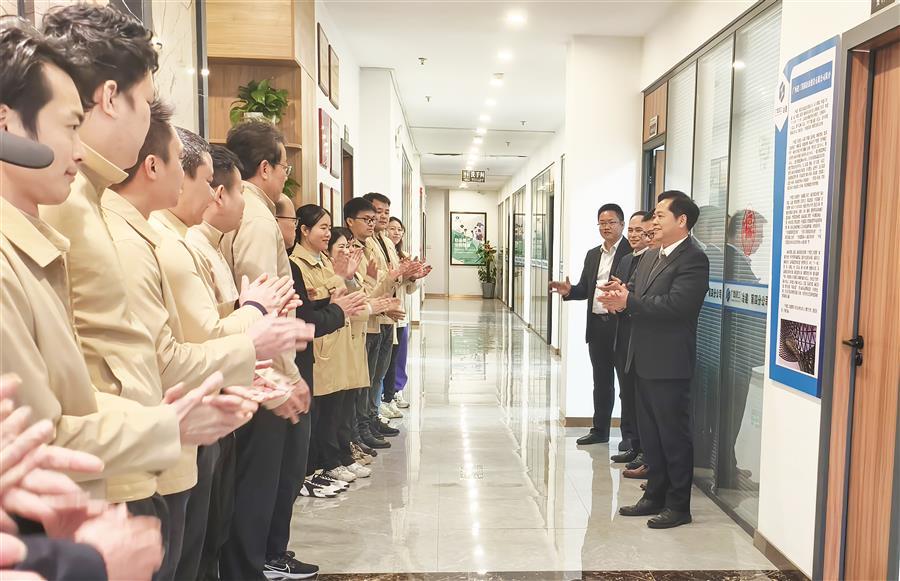 �������ǲ���(�й���½) - �ٷ���վ