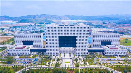 ����������������ҵ�ܲ���¥����ӭ���й�װ��֮������ר���鸴��