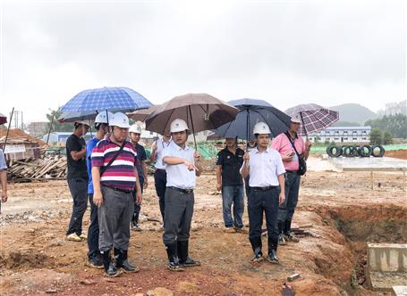 ����ѧ��¹կ������ѧ��Ŀ��չ������������