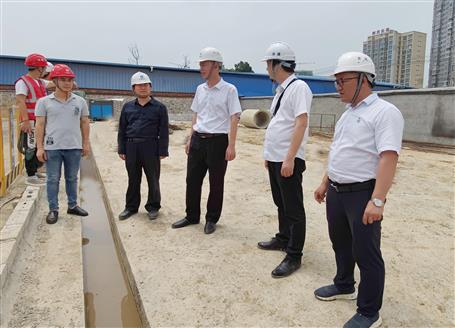 ���µ���Ŀ��չ�����ר���鼰��ǰ����Ѳ��