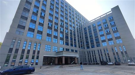 ұ����һ�ֹ�˾���ض��ɽҽԺ�ۺ�ҵ��¥ͨ����������