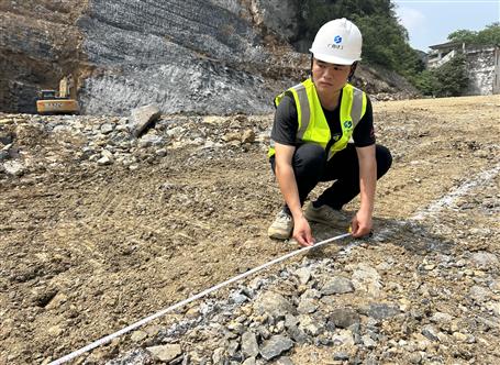 ���Ͷ��� ��ģ����Τ���飺��95����������Ŀ������